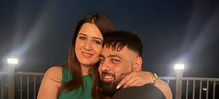 Badshah’s wife Isha Rikhi shares first official husband-wife pic after fans pressurise her for answers