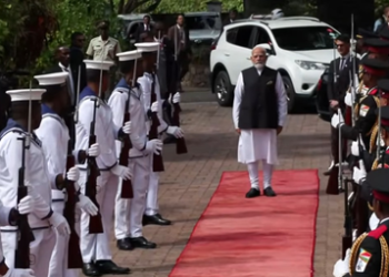PM Modi receives Guard of Honour at State House in Seychelles
