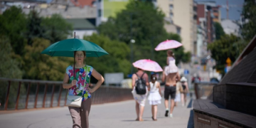 Over 1,300 excess deaths linked to Europe heatwave: WHO
