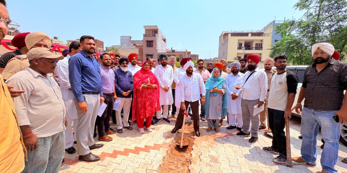 MLA Kulwant Singh kickstarts Rs 48.50 Lakh Suhana Canal Water Rising Main Project work