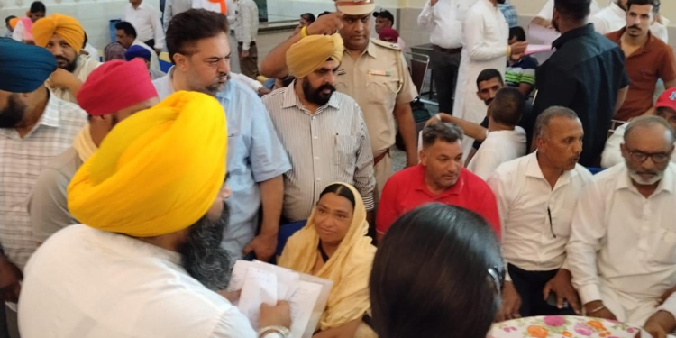 Deputy Speaker Rouri Resolves Public Grievances on the Spot During Public Meeting