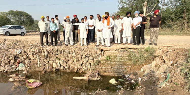 MP Malvinder Singh Kang Visits Villages in Kharar Assembly Constituency; Assures Early Construction of Culverts Over Seasonal Drains