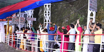 Shri Mata Vaishno Devi Yatra suspended amid adverse weather