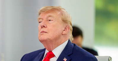 Trump threatens trade action on Spain
