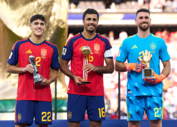 Cubarsi collects FIFA Young Player Award, Simon bags Golden Glove