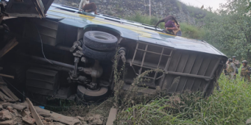 30 injured as bus carrying Amarnath Yatris skids off road in J&K’s Ganderbal