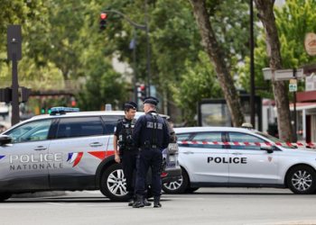 Man stabs three women in Paris, says ‘Allah commanded me’