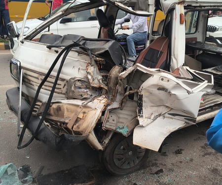 One child killed, 6 injured as school van crashes into parked truck in Rajasthan’s Banswara