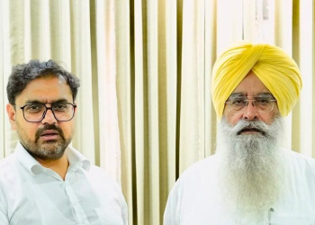 BARINDER KUMAR GOYAL REVIEWS SATLUJ EMBANKMENT WORKS AT SASRALI COLONY IN LUDHIANA