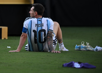 Lionel Messi announces retirement from international football