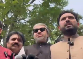 PTI protests outside Pakistan SC over Imran Khan’s health, case delays