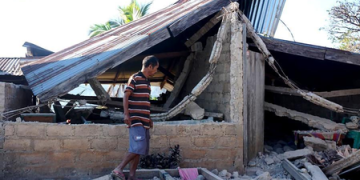 7.7-magnitude quake