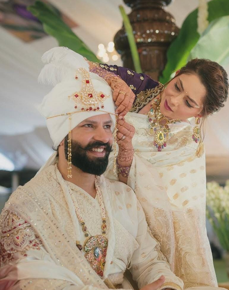 'Apsara Aali' fame Sonalee Kulkarni fulfils groomsmaid duties, welcomes Punjabi SIL to her Marathi family