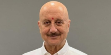 Anupam Kher gets emotional on Friendship Day, says true friends bring strength and comfort
