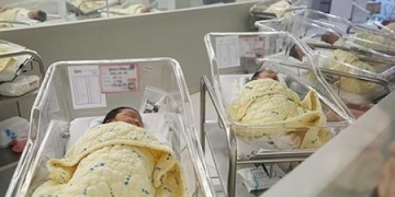 First baby girl in 200 years, Maha family welcomes her in chariot
