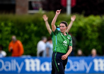 Irish cricketer Arlene Kelly announces international retirement