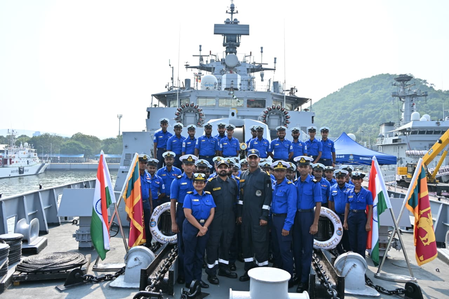 Indian, Lankan Navies hold professional exchanges during Exercise SLINEX-26