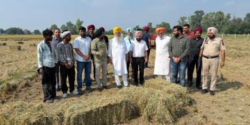 GURMEET KHUDIAN MAKES PADDY STRAW BALES IN GURDASPUR FIELDS, GIVES CALL FOR STUBBLE-BURNING-FREE PUNJAB