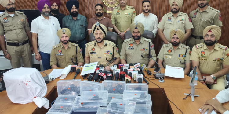 TWO LINKED TO CROSS BORDER SMUGGLING MODULE HELD WITH 15 PISTOLS, 5KG HEROIN IN AMRITSAR