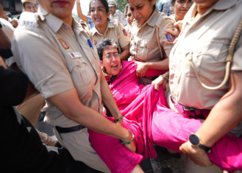 AAP leaders detained
