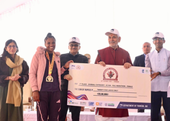 Kashmir Marathon: J&K L-G calls for nurturing local talent, promoting healthy living