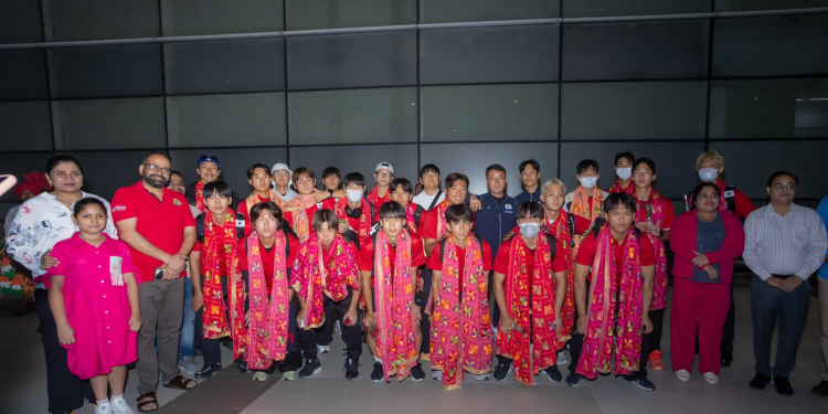South Korean Men’s Hockey team receives Hearty & Rousing Punjabi Welcome at Mohali Airport with Dhol, Bhangra & Phulkaris